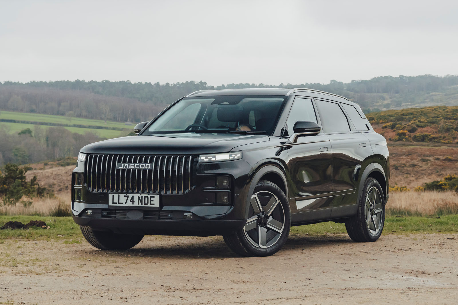 Behind Jaecoo 7's UK Sales Win: PHEV Power & Budget Appeal